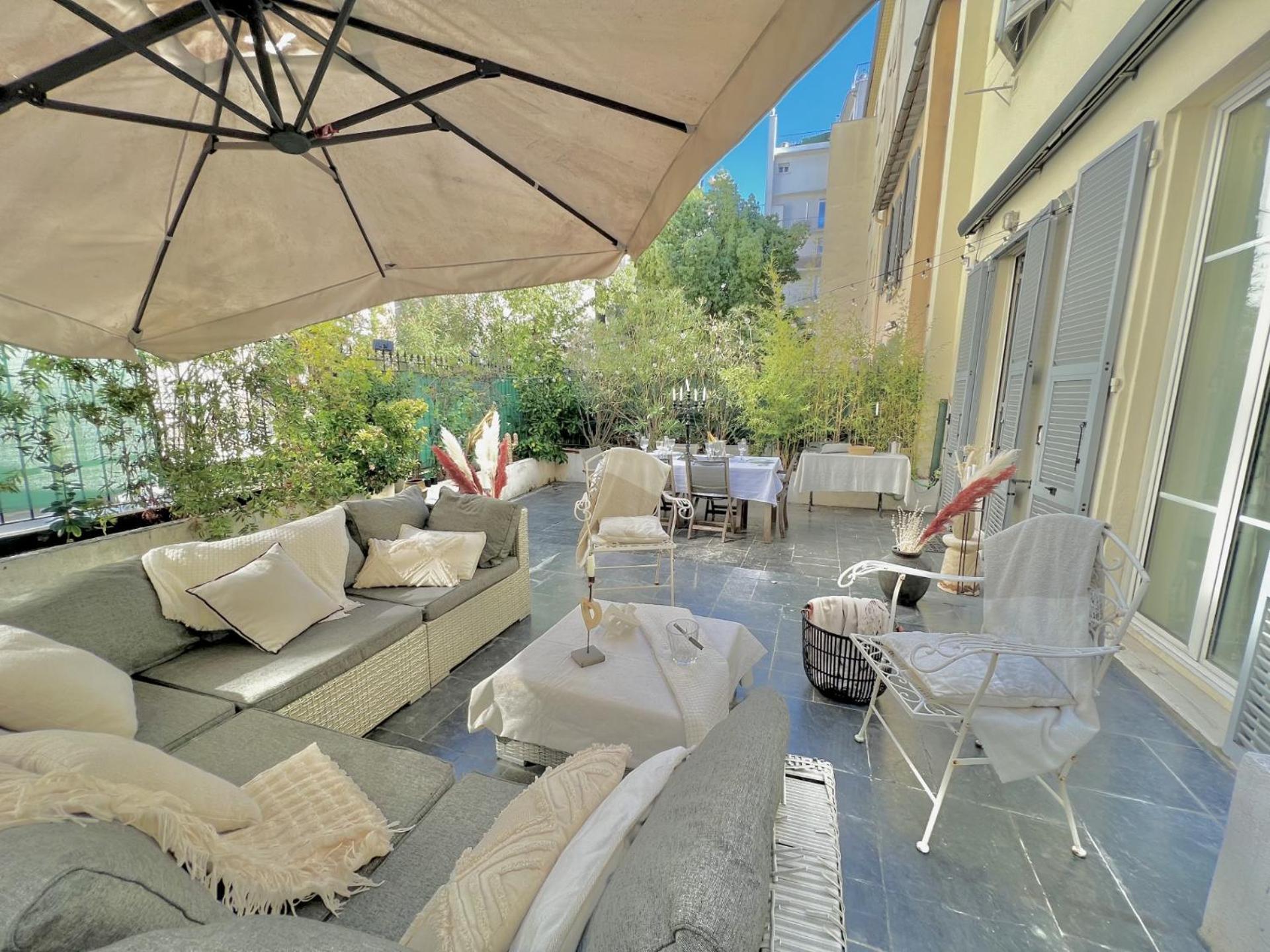 Superbe Appartement De 105 M2, Hyper Centre Avec Terrasse, Parking, A 5 Min De La Mer 니스 외부 사진